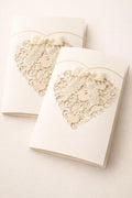 Faire-part mariage luxe ivoire – carte élégante découpée cœur avec ruban satin (lot de 25)